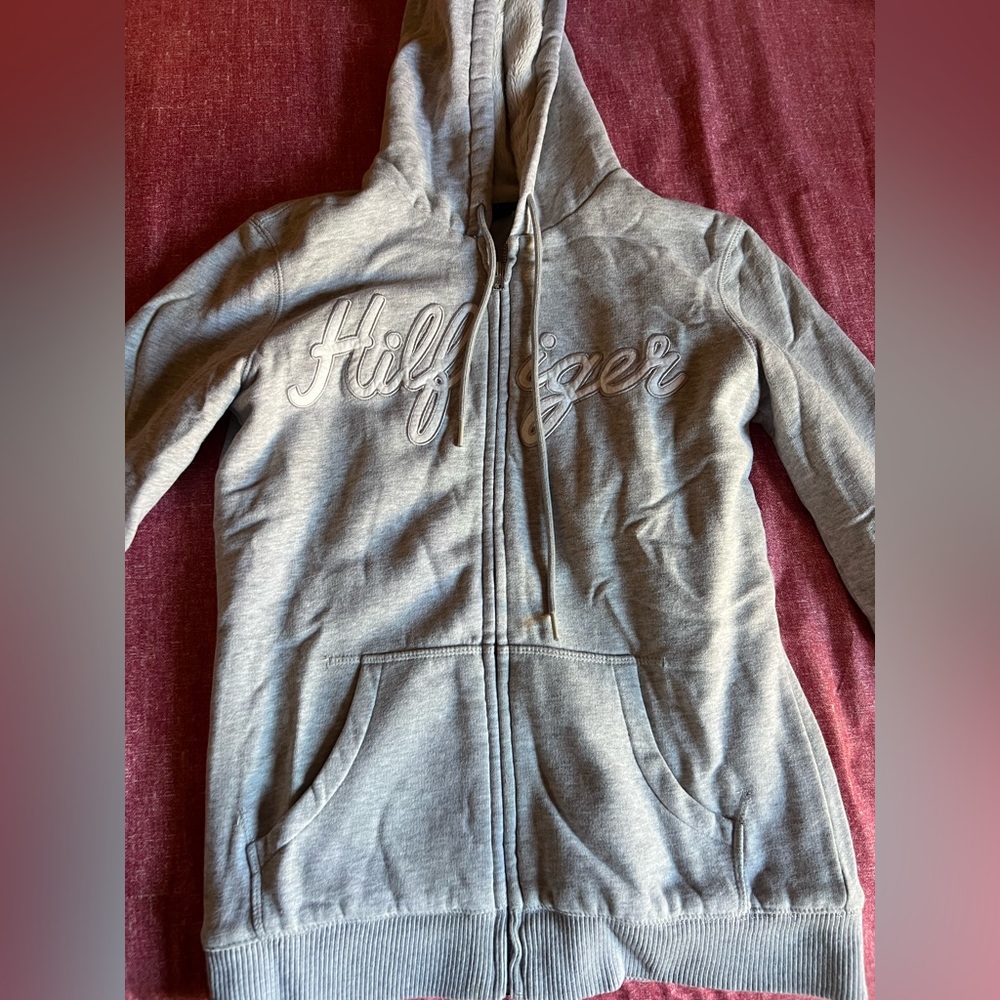 Tommy Hilfiger sweater